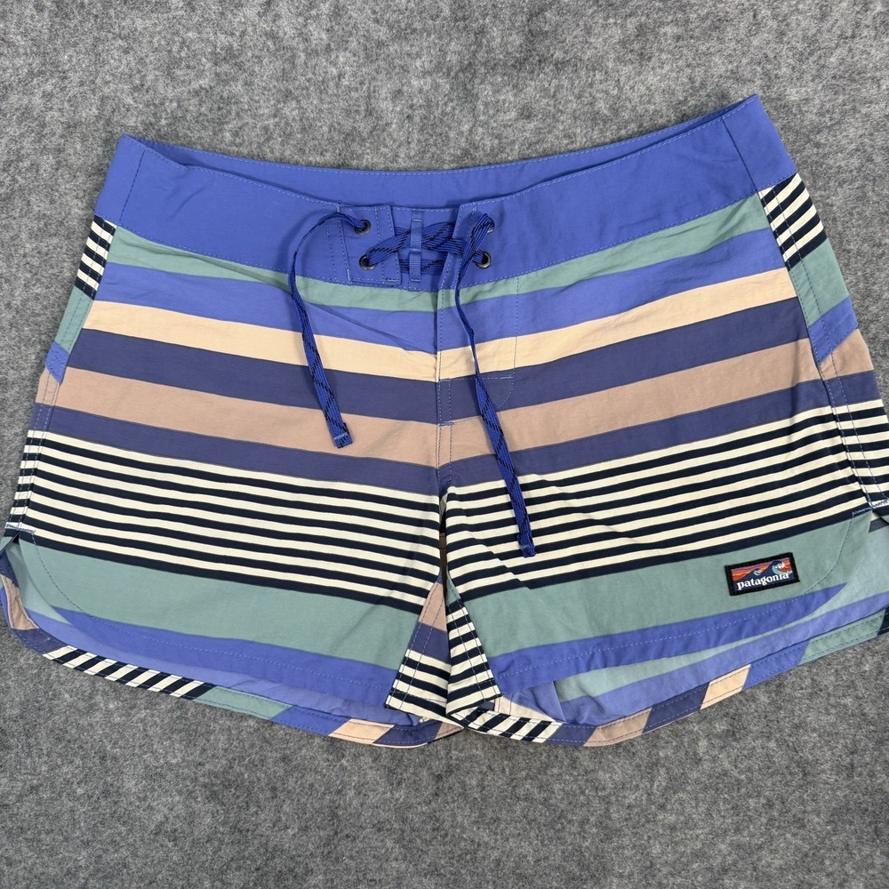 Patagonia Women's Wavefarer Board Shorts Size 2 Striped Casual Beach‎ Surf Ocean